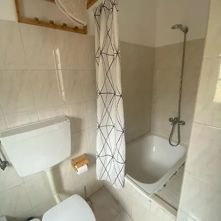 Pedro Surf Shelter Apartment Lissabon